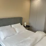 Convenient 1-bed In City-centre 게스트하우스 4*