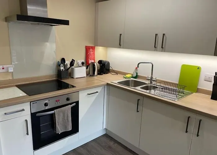 Convenient 1-bed In City-centre Apartment
